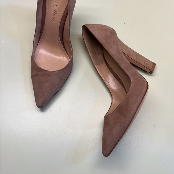 Gianvito Rossi Brown High Block Heel Pumps - Picture 2 of 12